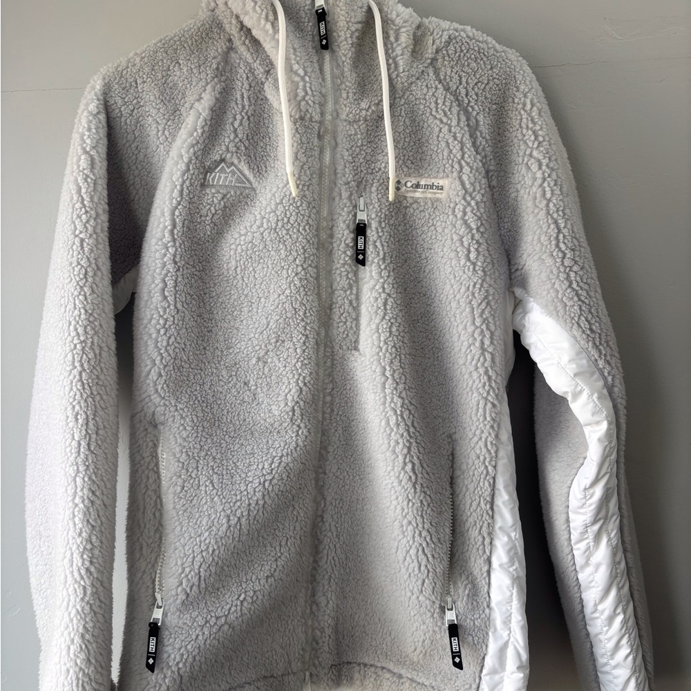 KITH x Columbia Light Gray Sherpa Jacket size XS